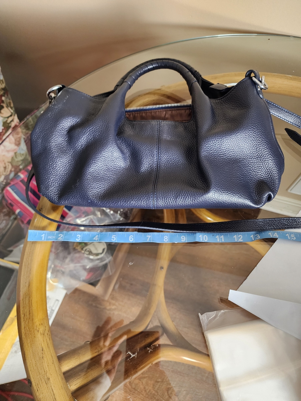 Iswee Navy Pebbled Leather Shoulder Bag - Picture 15 of 17